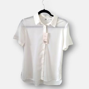 UNIQLO Top| Short sleeve Button Down Flowy Blouse